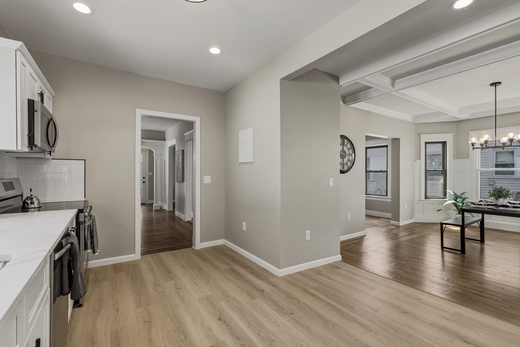 61 W Glen St, Holyoke, MA Photo #6