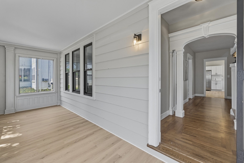 61 W Glen St, Holyoke, MA Photo #8