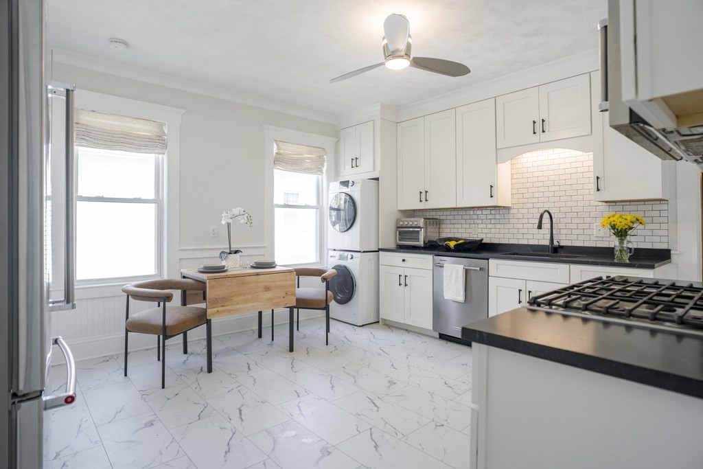 181 Robbins Street 3