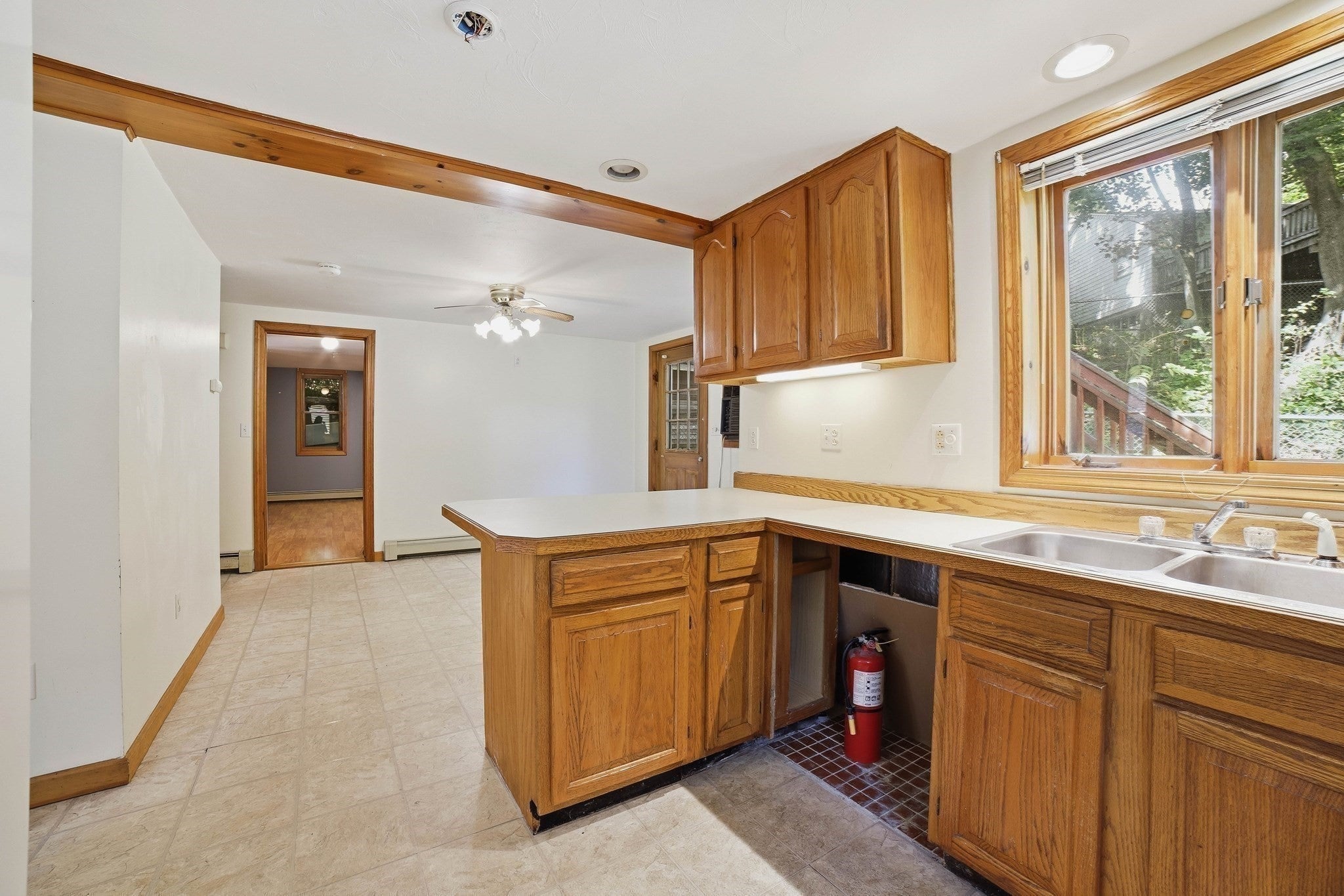 102 Sycamore Street, Millbury, MA, 102 Sycamore Street, Millbury, MA Photo #21