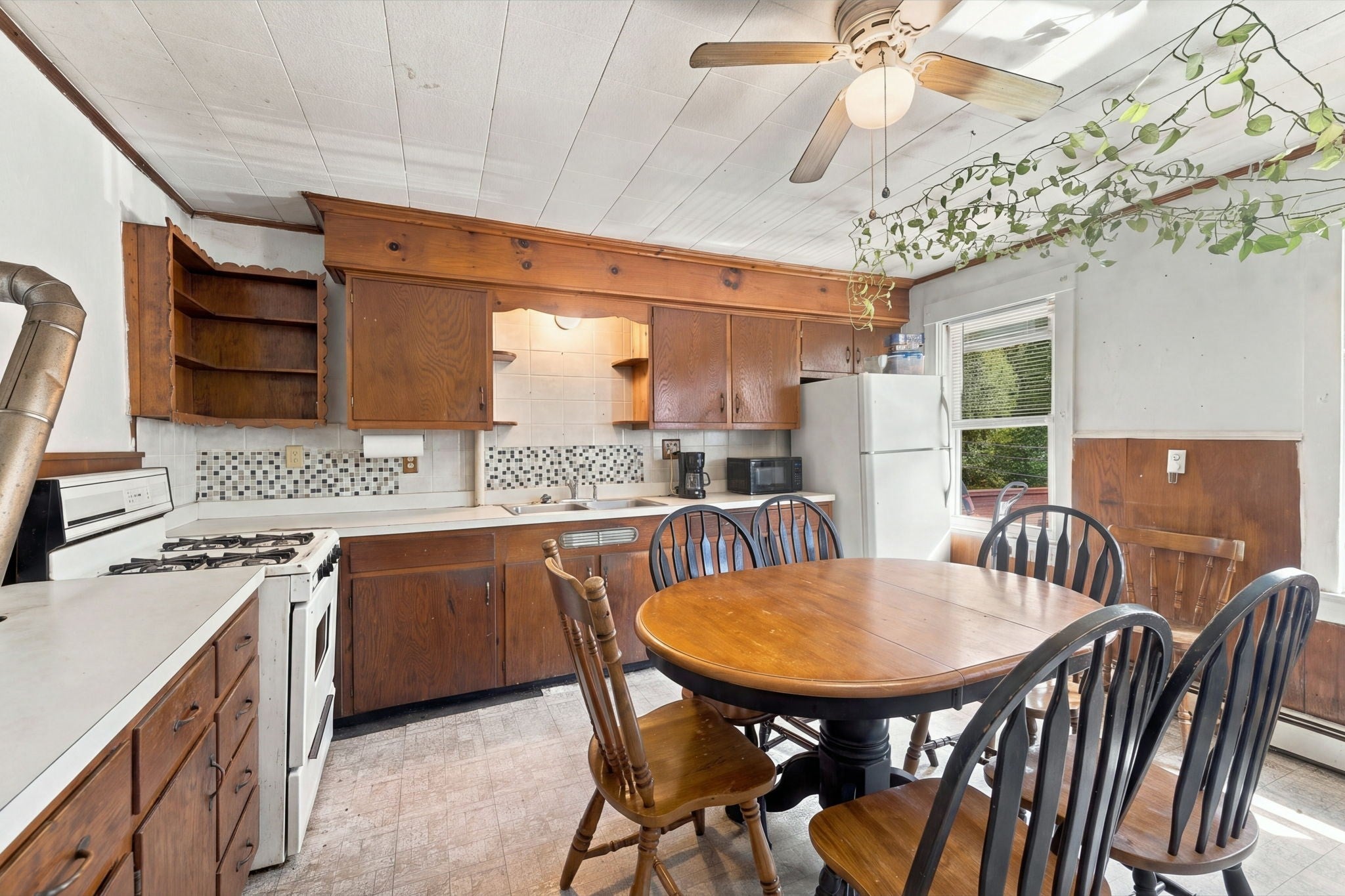 358 Privilege St, Woonsocket, RI Photo #6
