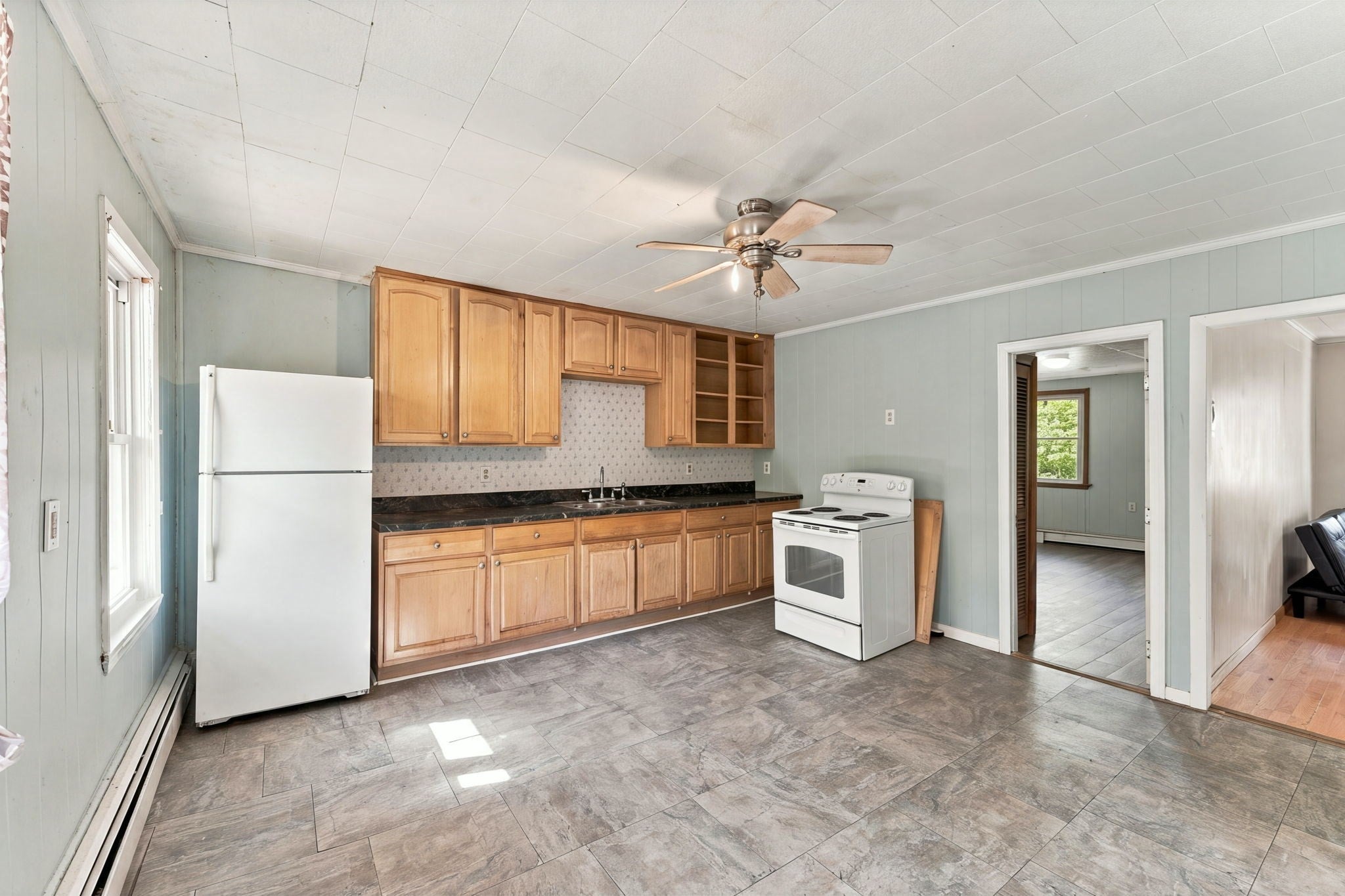 358 Privilege St, Woonsocket, RI Photo #14