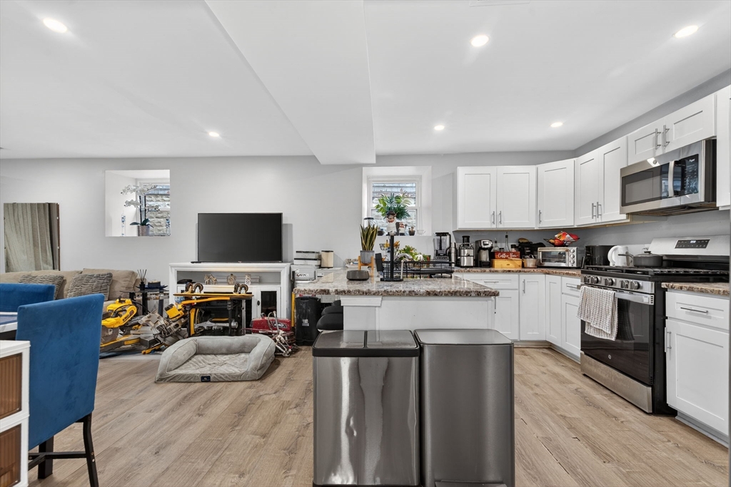 1684 N. Shore Rd