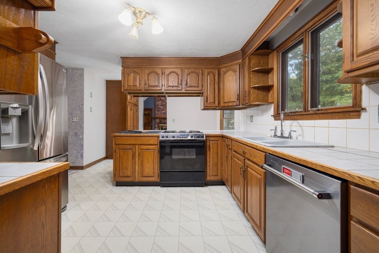 16 Wildwood Circle, Millville, MA, 16 Wildwood Circle, Millville, MA Photo #18