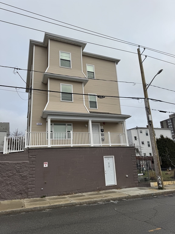 310 Alden St