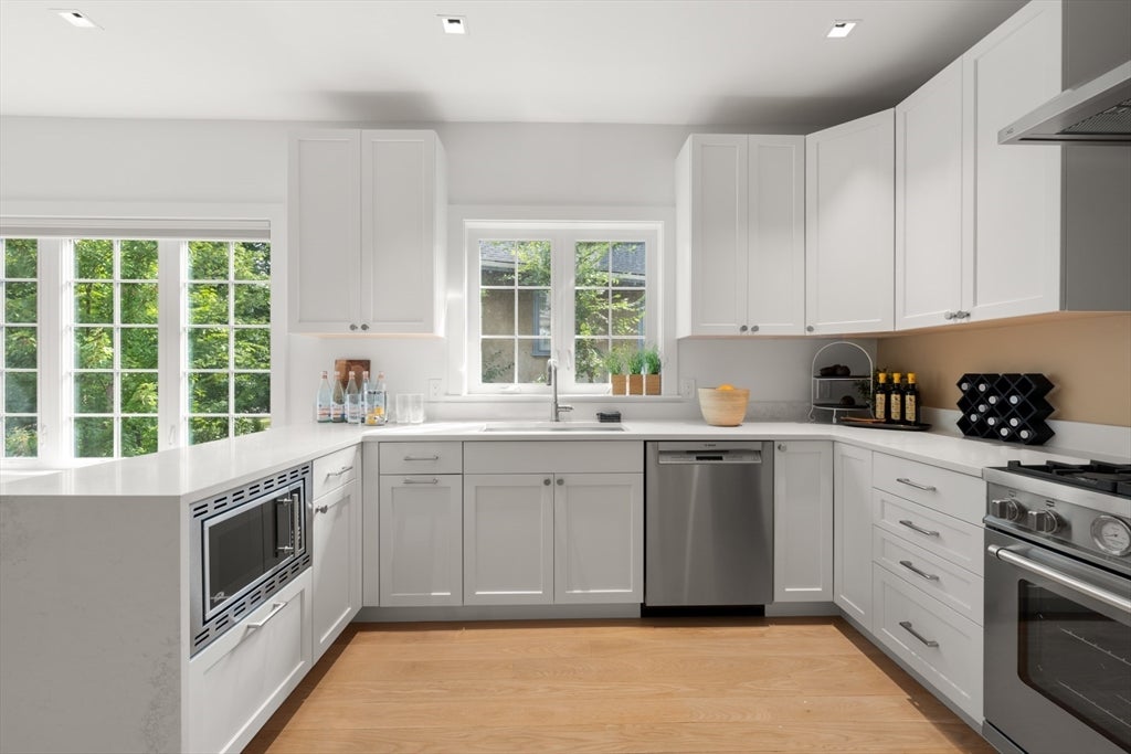 21 Crowninshield Rd #2-1, Brookline, MA, 21 Crowninshield Rd #2-1, Brookline, MA Photo #9