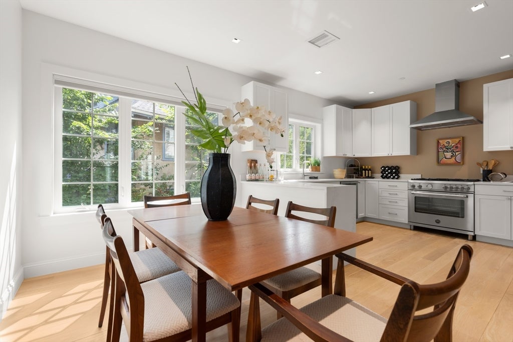 21 Crowninshield Rd #2-1, Brookline, MA, 21 Crowninshield Rd #2-1, Brookline, MA Photo #8