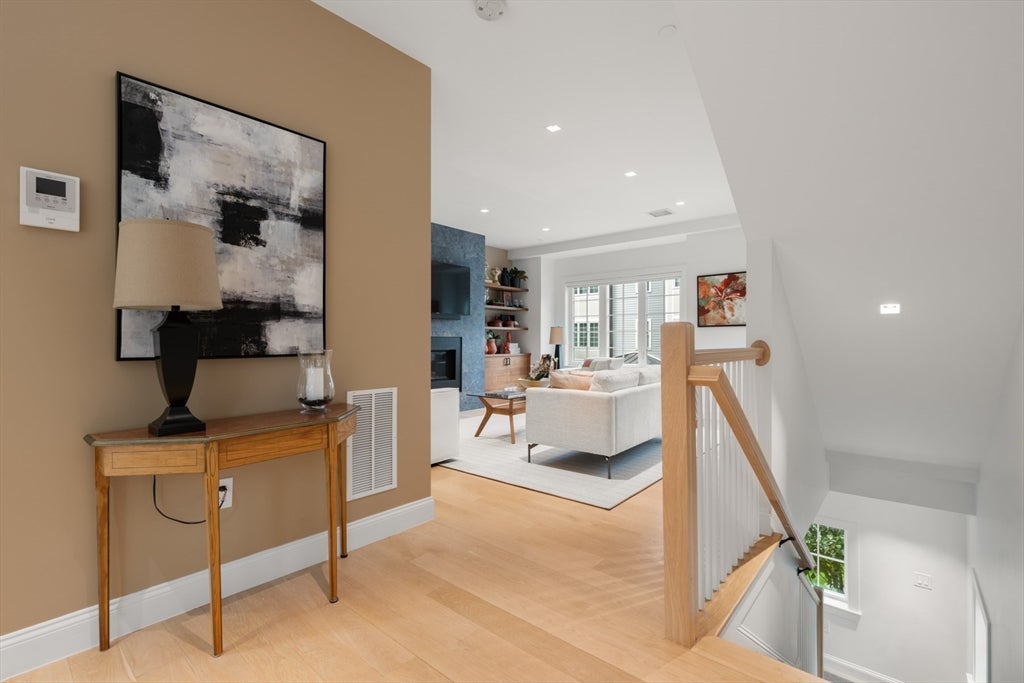 21 Crowninshield Rd #2-1, Brookline, MA, 21 Crowninshield Rd #2-1, Brookline, MA Photo #6