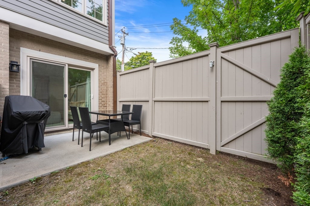 21 Crowninshield Rd #2-1, Brookline, MA, 21 Crowninshield Rd #2-1, Brookline, MA Photo #26