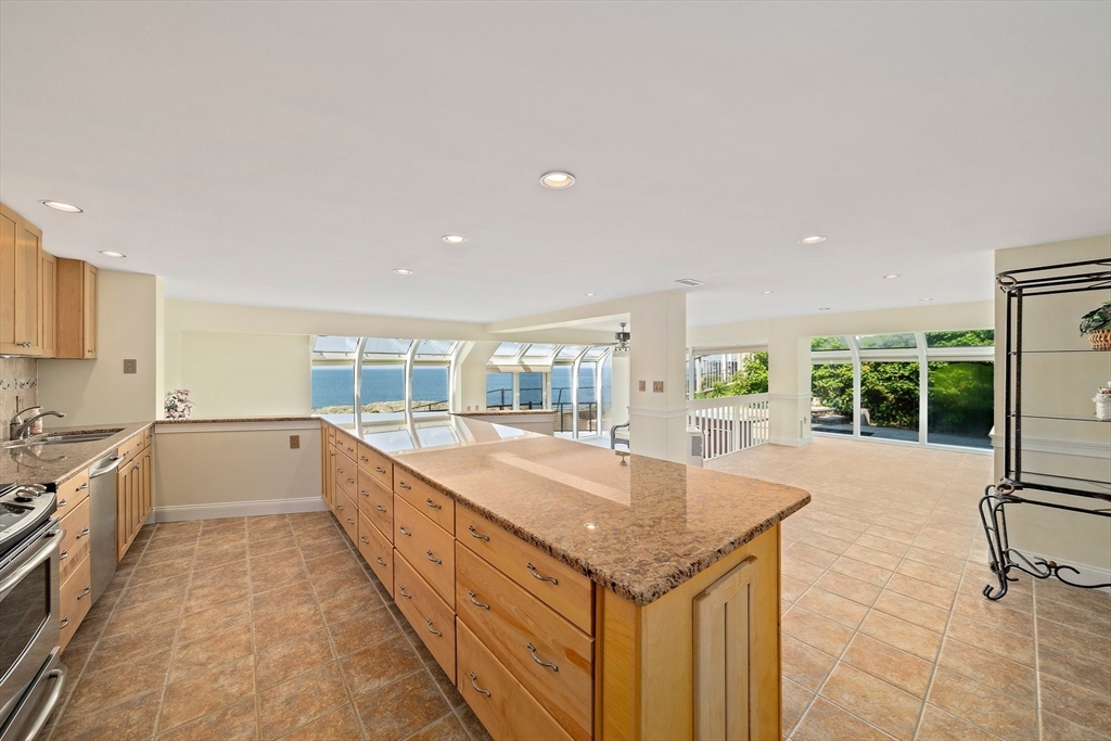 25 Oceanside Drive 25