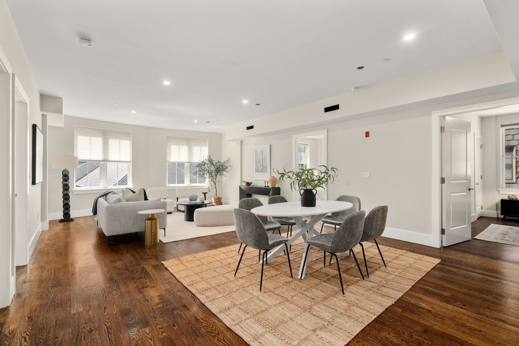 10 St George Street 406, Boston MA 02118