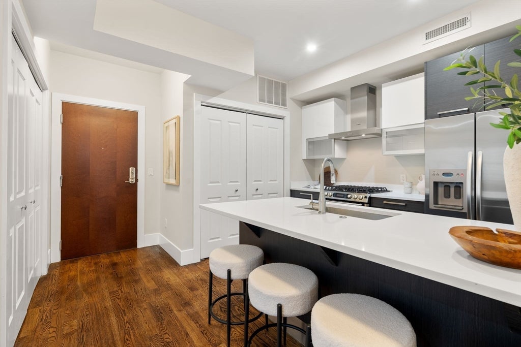 10 St George Street #406, Boston, MA Photo #7