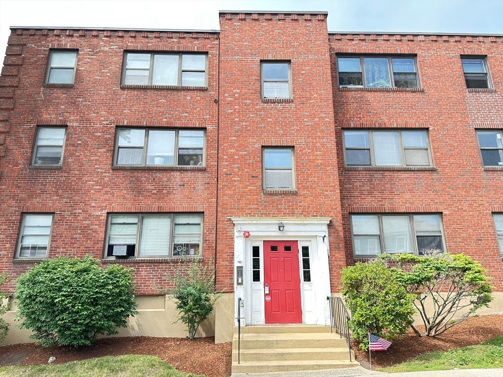 101 Nahant St 3