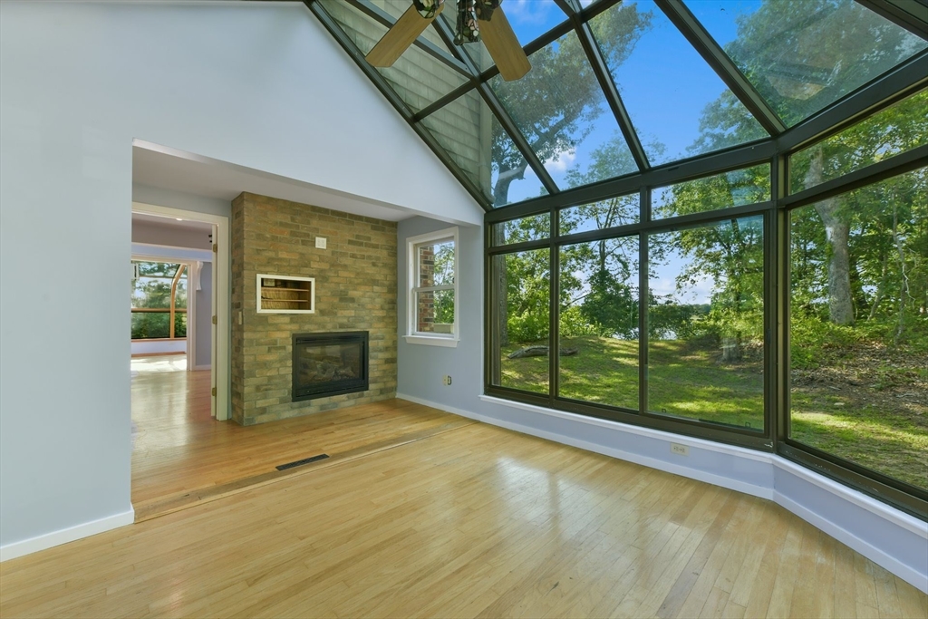 Westport, Massachusetts 02790, United States, 3 Bedrooms Bedrooms, ,2 BathroomsBathrooms,Residential,Active,172269