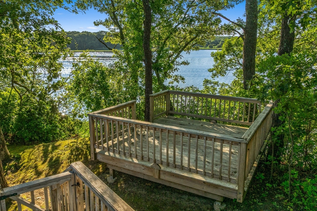 Westport, Massachusetts 02790, United States, 3 Bedrooms Bedrooms, ,2 BathroomsBathrooms,Residential,Active,172269