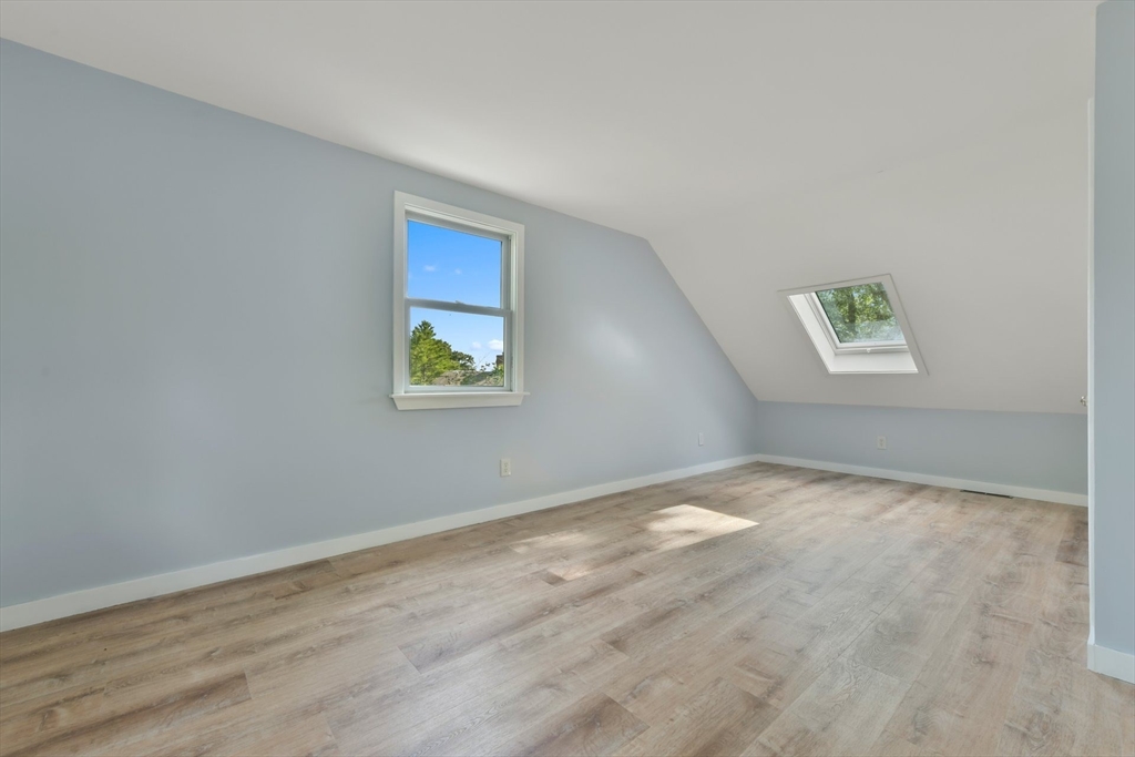 Westport, Massachusetts 02790, United States, 3 Bedrooms Bedrooms, ,2 BathroomsBathrooms,Residential,Active,172269