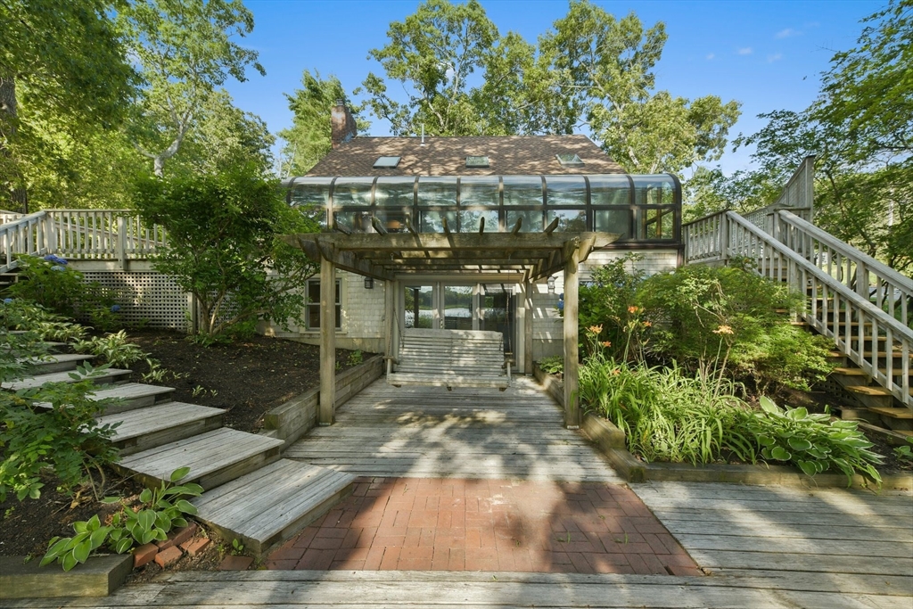 Westport, Massachusetts 02790, United States, 3 Bedrooms Bedrooms, ,2 BathroomsBathrooms,Residential,Active,172269