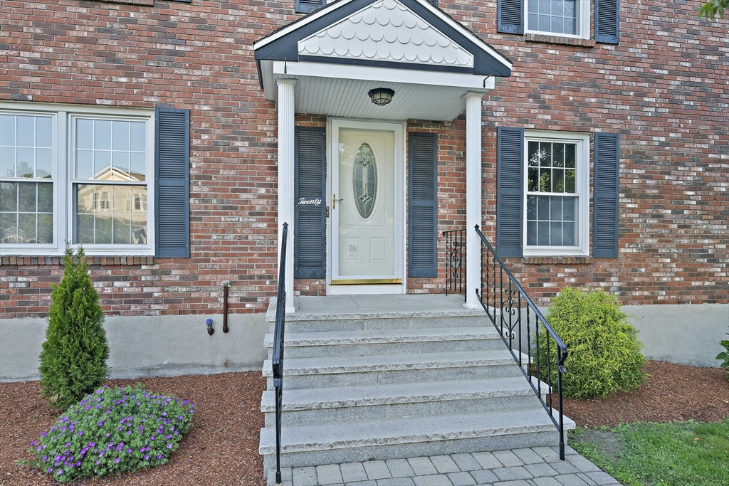 20 Cherry Ln