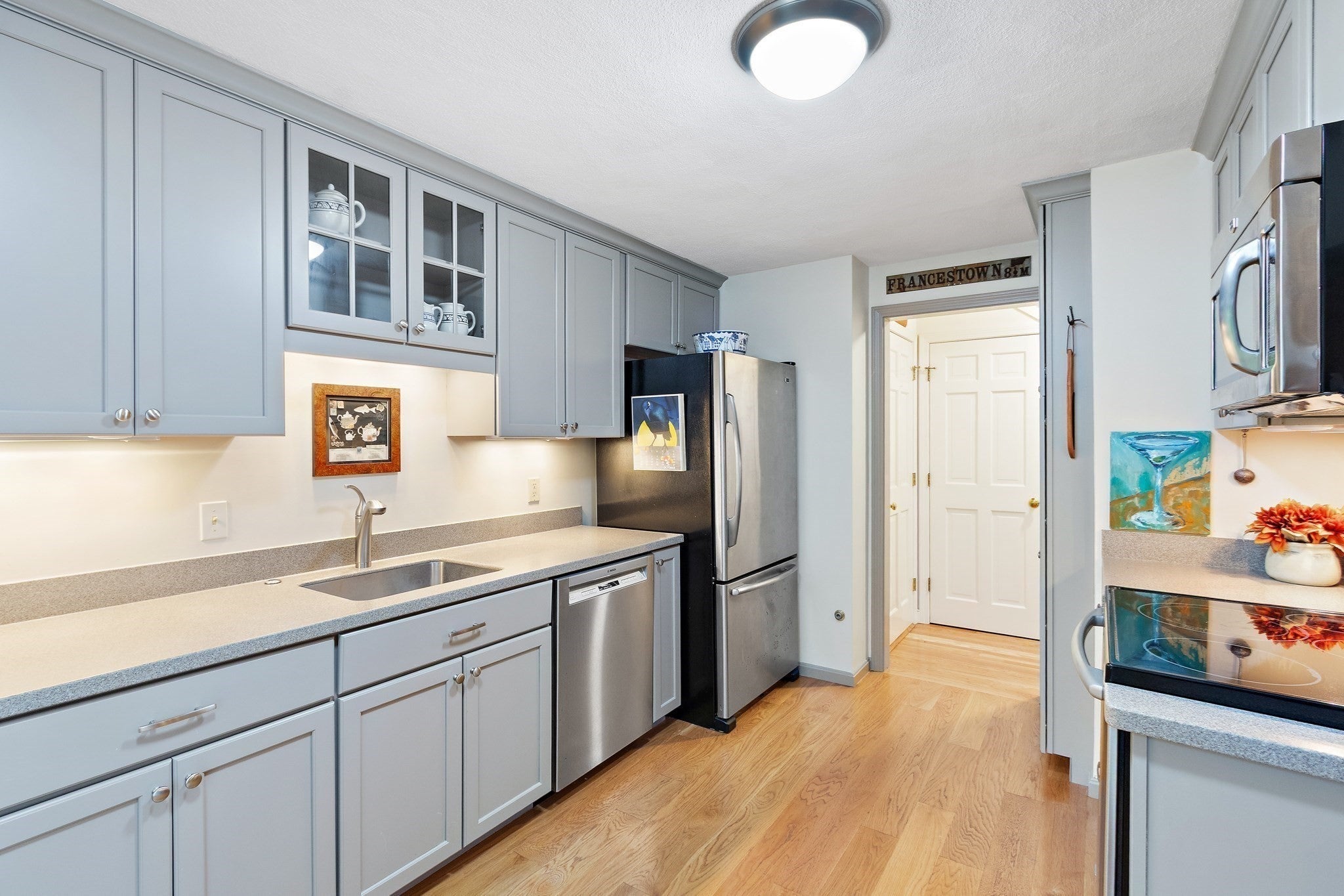 55 West ST #2, Medfield, MA Photo #4