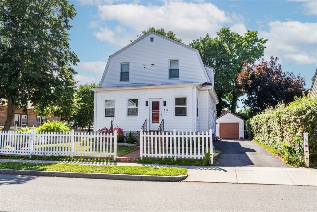 Photo of 78 Arnold St, Quincy, MA