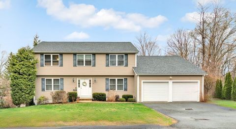 4 Clovelly Lane Framingham MA 01702
