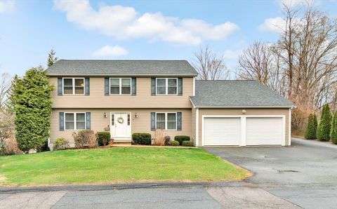 4 Clovelly Lane Framingham MA 01702