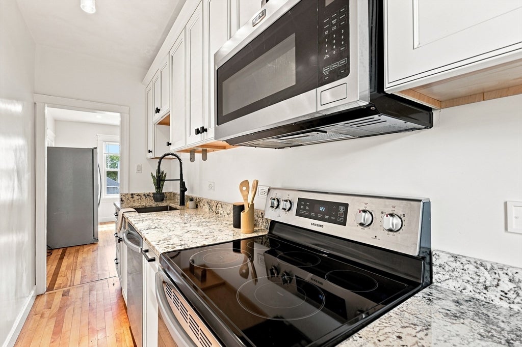 24 Ingleside Avenue, Worcester, MA Photo #9