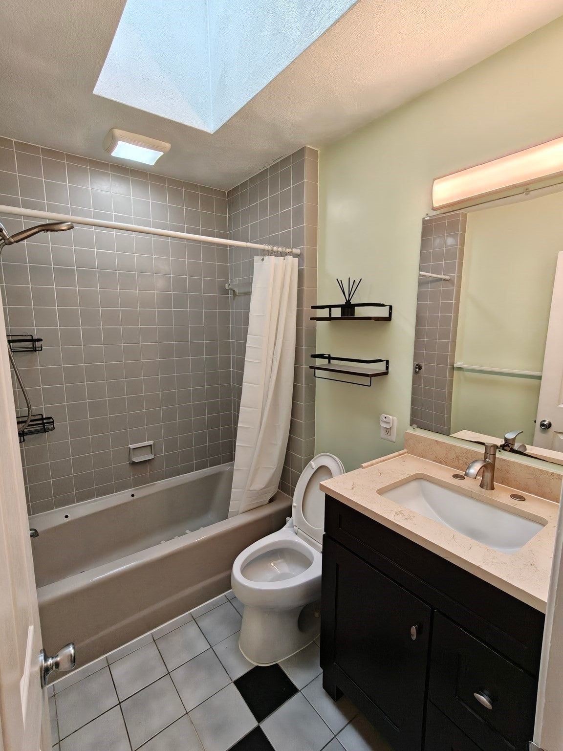 1 Newton Ave, Quincy, MA, 1 Newton Ave, Quincy, MA Photo #10