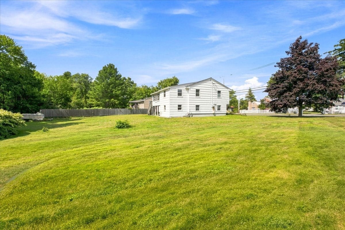 2040 Central St, Stoughton, MA Photo #30
