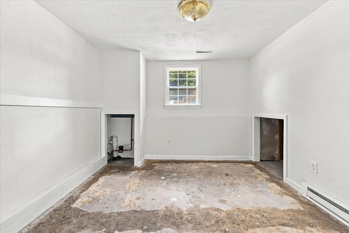 2040 Central St, Stoughton, MA Photo #26