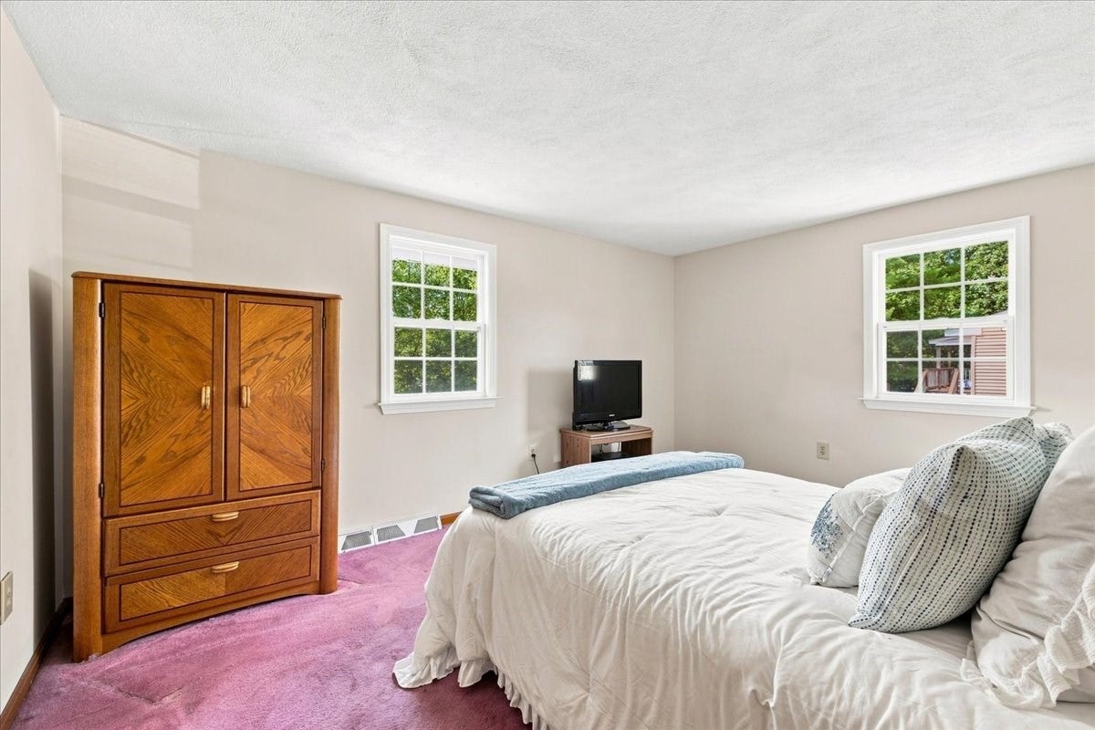 2040 Central St, Stoughton, MA Photo #22