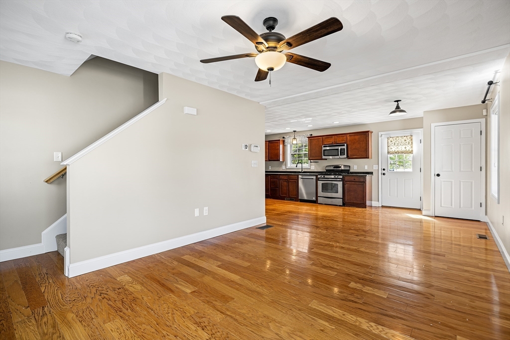 7 Eudora St 7
