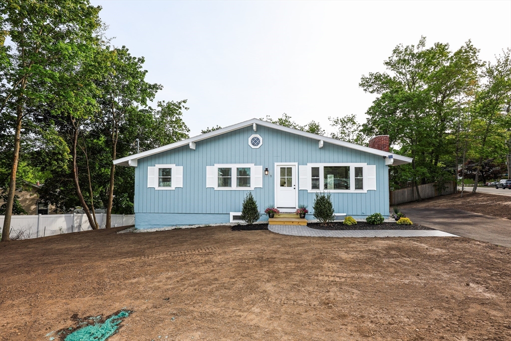1 Knowlton Rd