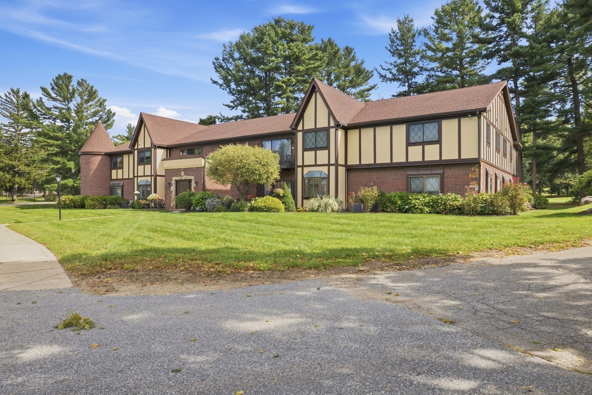 2 Rainbow Pond Drive #2