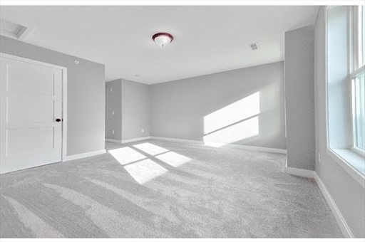54 Richards St #54, Worcester, MA Photo #10