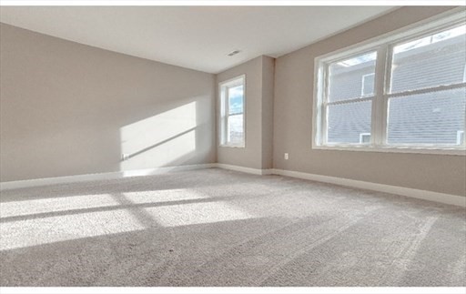 54 Richards St #54, Worcester, MA Photo #9
