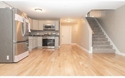 54 Richards St 54