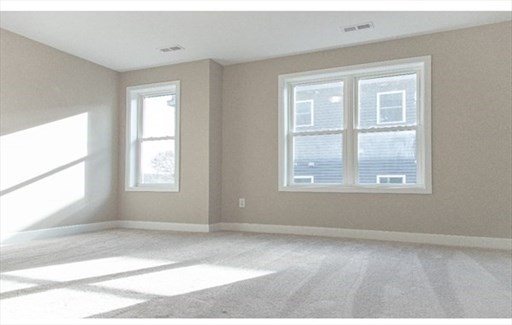 54 Richards St #54, Worcester, MA Photo #17