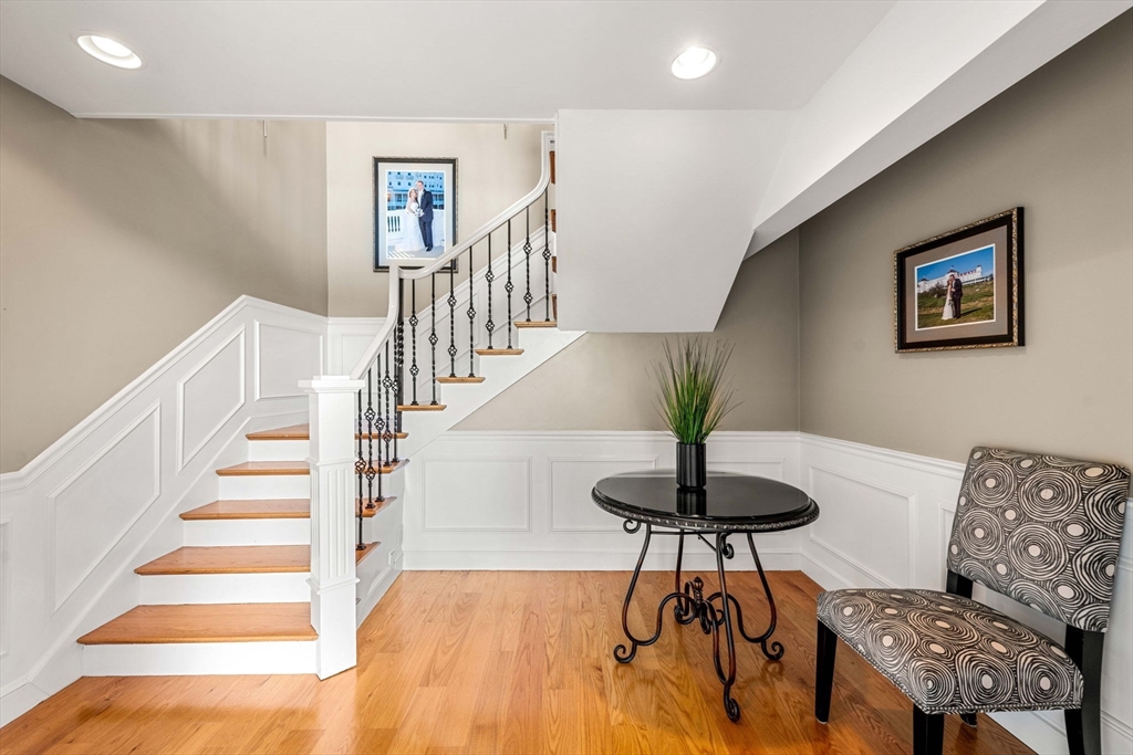24 Lakeview Avenue