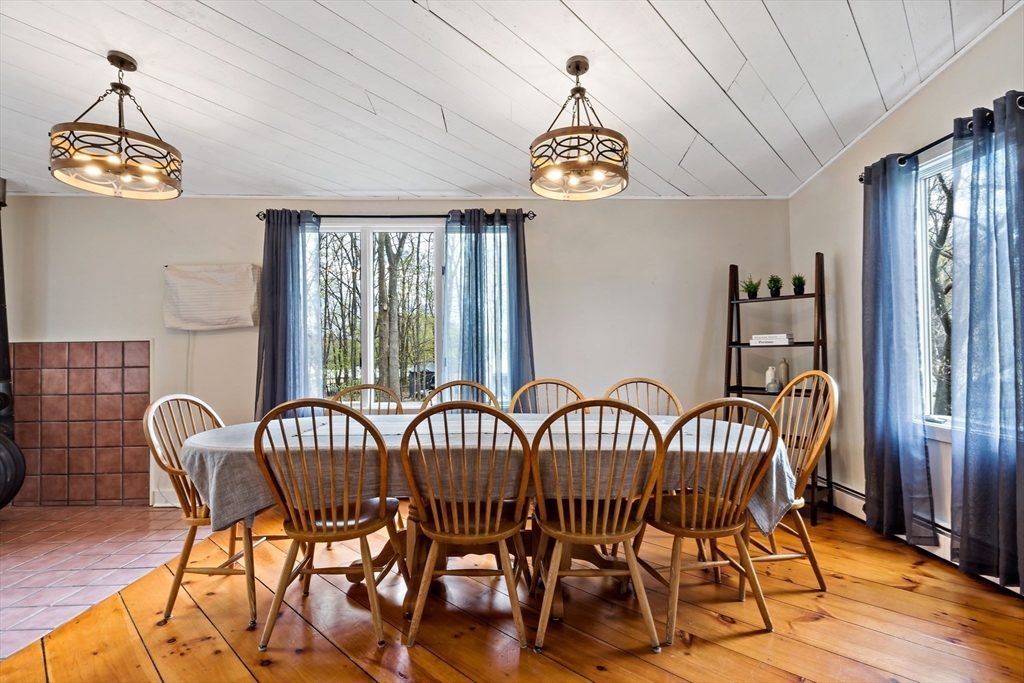 36 Thomas Pl