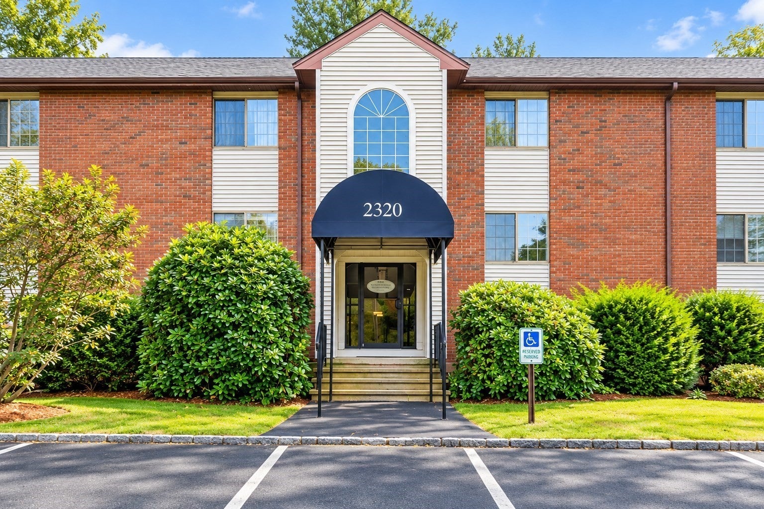 2320 Skyline Dr #18, Lowell, MA, 2320 Skyline Dr #18, Lowell, MA Photo #1