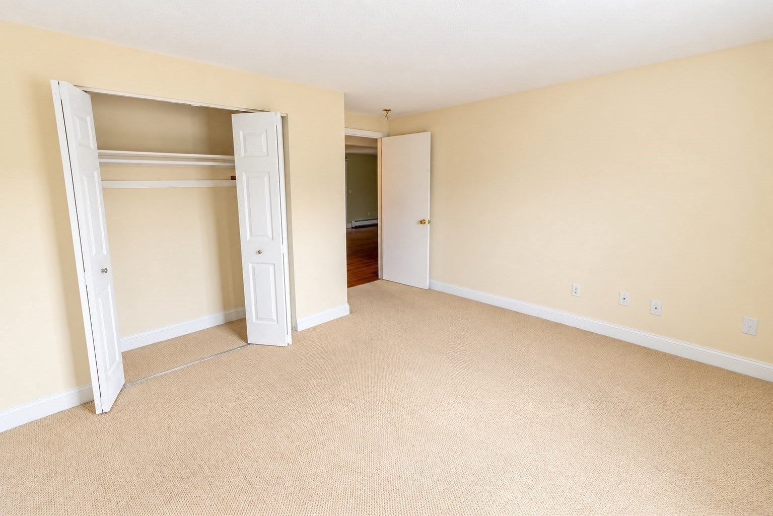 2320 Skyline Dr #18, Lowell, MA, 2320 Skyline Dr #18, Lowell, MA Photo #8