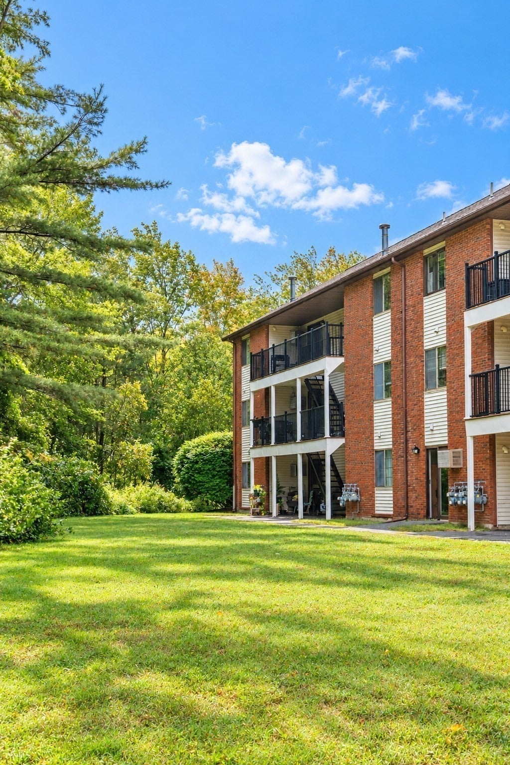 2320 Skyline Dr #18, Lowell, MA, 2320 Skyline Dr #18, Lowell, MA Photo #14