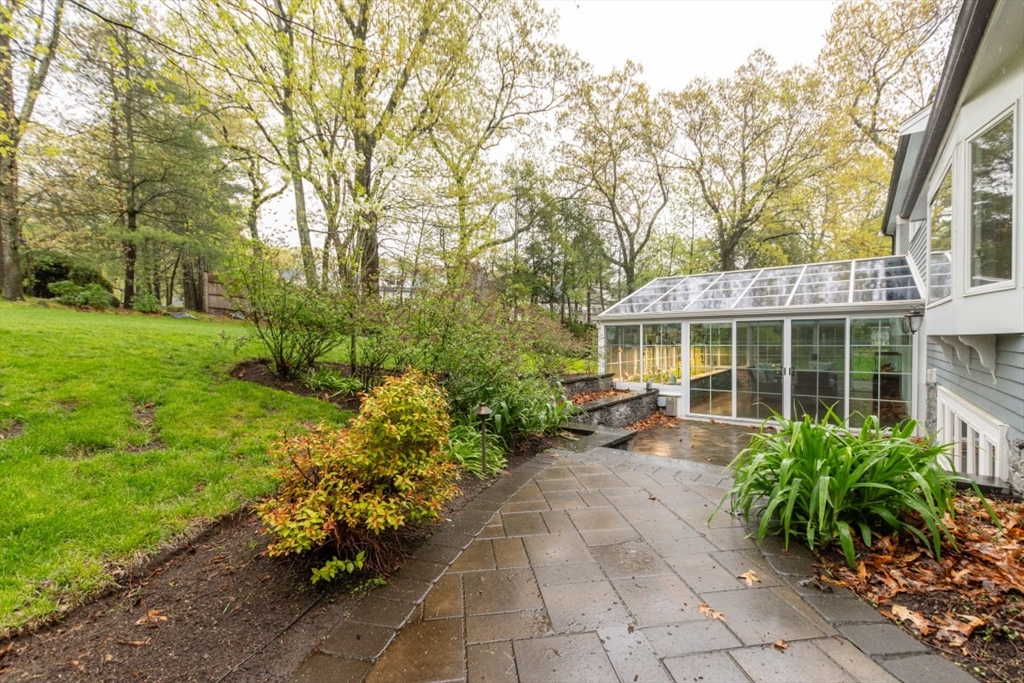 51 Lantern Rd
