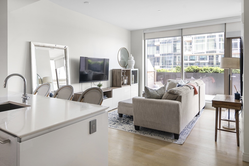 133 Seaport Blvd 520