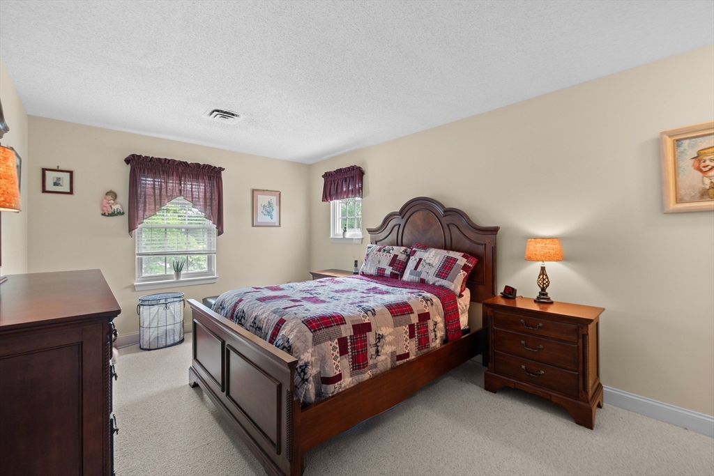 700 Brookside Dr #J, Andover, MA Photo #18
