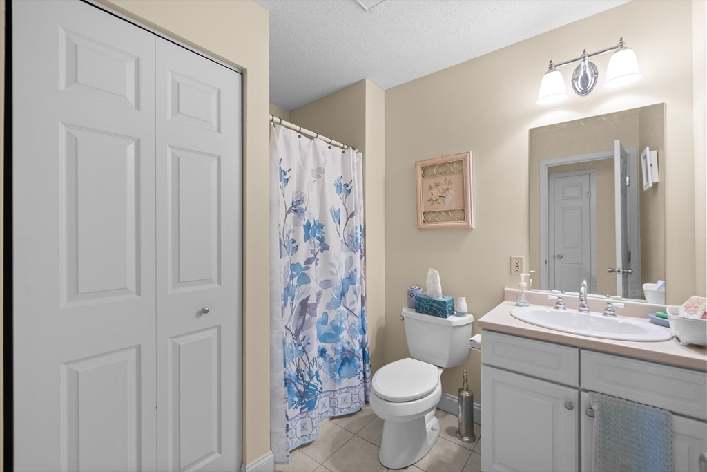 700 Brookside Dr #J, Andover, MA Photo #21