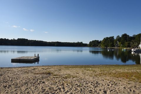 89 West St Pembroke MA 02359