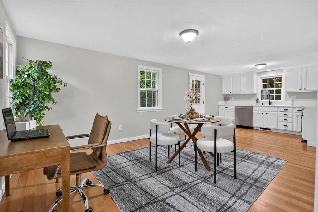 230 Race Ln, Barnstable, MA Photo #6