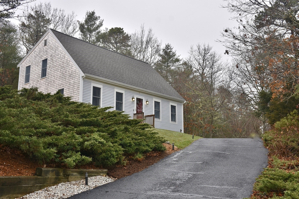 8 Pickerel Way